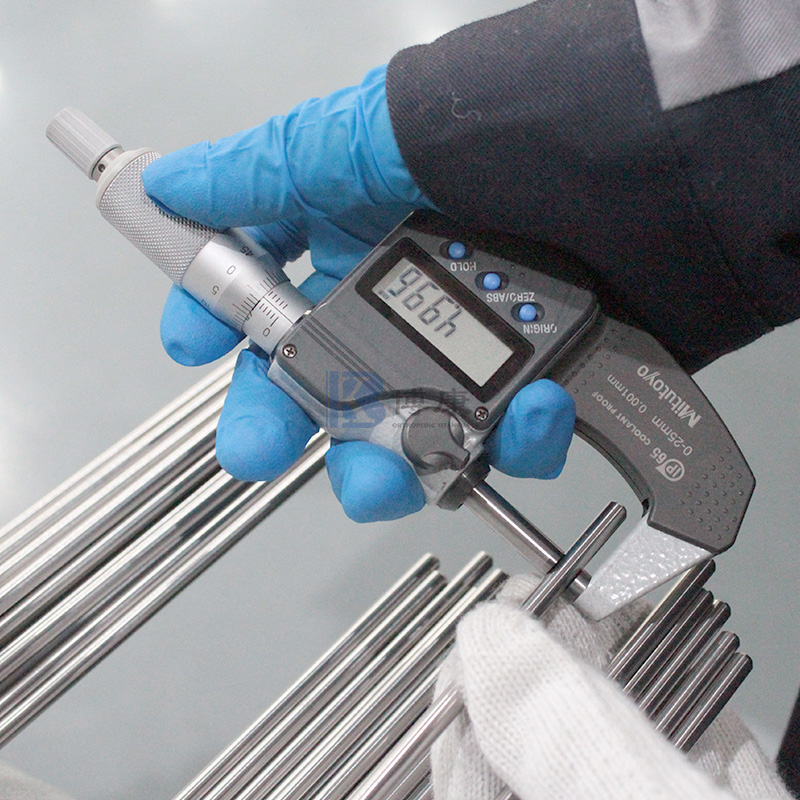 インプラントメーカー向け医療用チタン丸棒サプライヤー </br>ASTM F67 / F136 認定 | ISO 13485 メーカー
